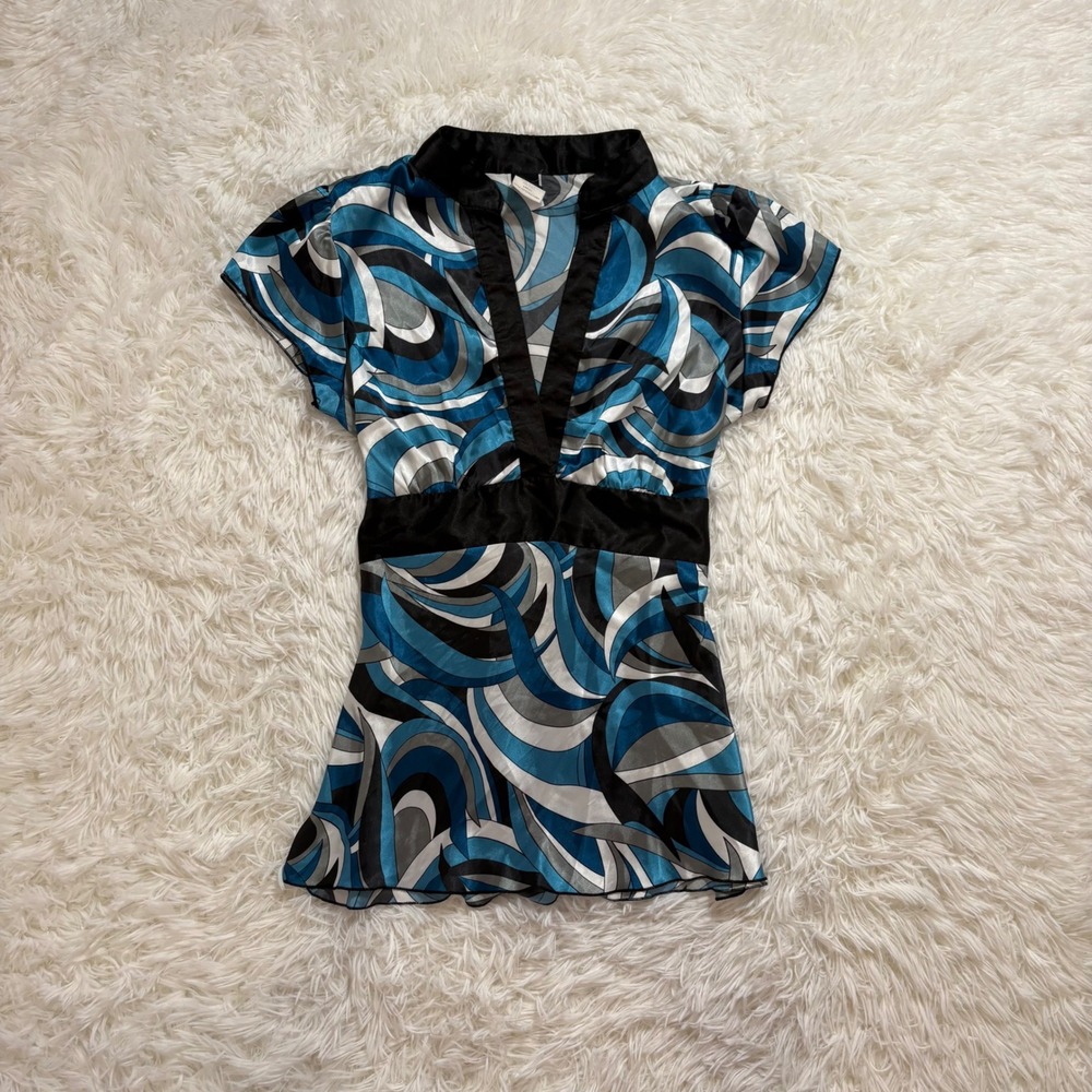 y2k blue & white swirl baby patterned v neck baby doll top large
